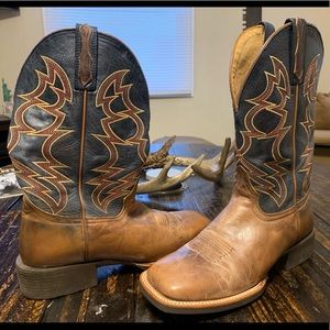 Cody James distress boots blue/red pattern light brown distress leather